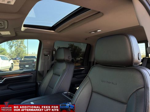 Used 2024 GMC Sierra 2500 Denali w/ Denali Reserve Package AWD/4WD image 19