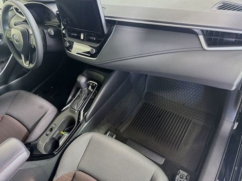 Certified 2024 Toyota Corolla SE w/ Convenience Package image 28