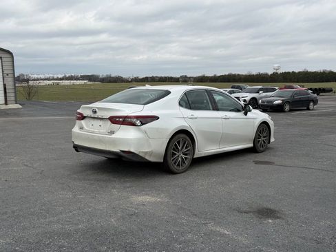 Used 2023 Toyota Camry XLE image 5