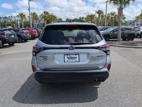 New 2026 Subaru Forester Touring AWD/4WD image 5