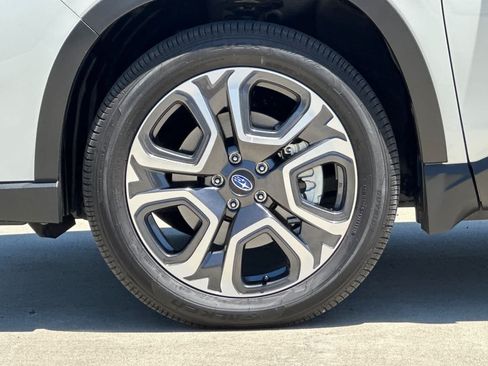 Used 2025 Subaru Ascent Touring w/ Popular Package #1 AWD/4WD image 27
