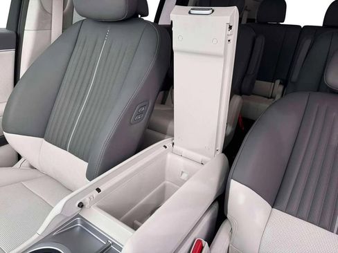 New 2026 Hyundai Ioniq 9 Calligraphy image 26