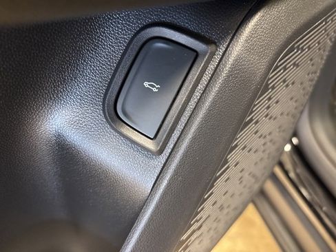 New 2026 Chevrolet Equinox LT w/ Convenience Package II image 36