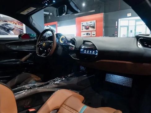 Used 2023 Ferrari SF90 Stradale AWD/4WD image 11