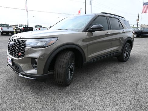 New 2026 Ford Explorer ST w/ Sun And Sound Package AWD/4WD image 9
