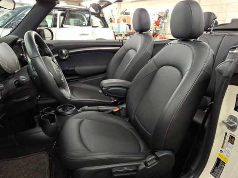 Used 2022 MINI Cooper Convertible image 10