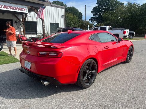 Used 2017 Chevrolet Camaro SS RWD image 3