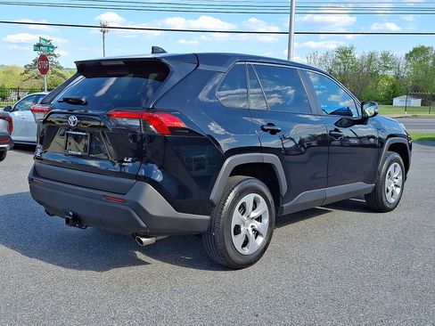 Used 2023 Toyota RAV4 LE AWD/4WD image 6