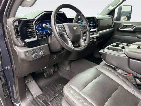 Used 2024 Chevrolet Silverado 2500 LTZ image 30