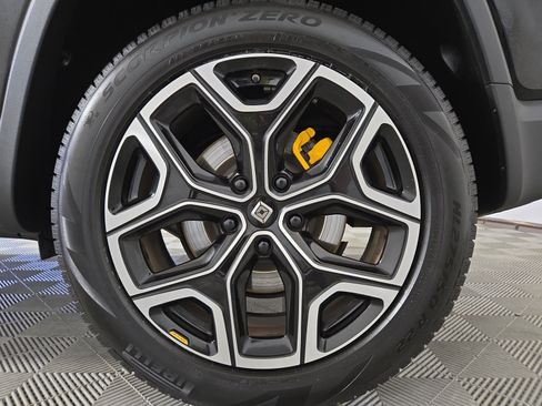 Used 2023 Rivian R1S Launch Edition AWD/4WD image 10