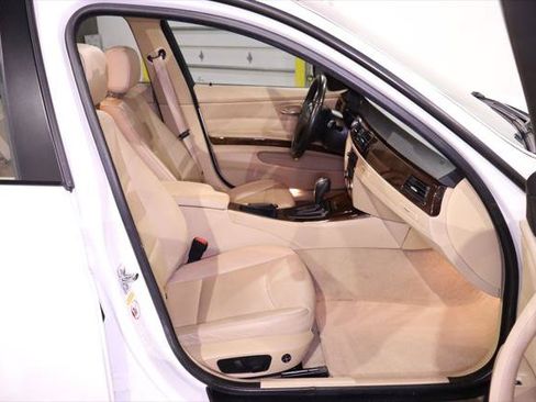 Used 2009 BMW 328i Sedan RWD image 30