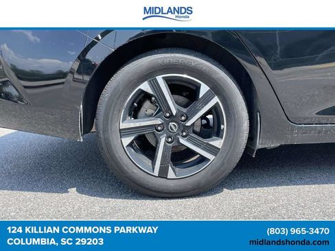 Used 2025 Nissan Sentra SV FWD image 7