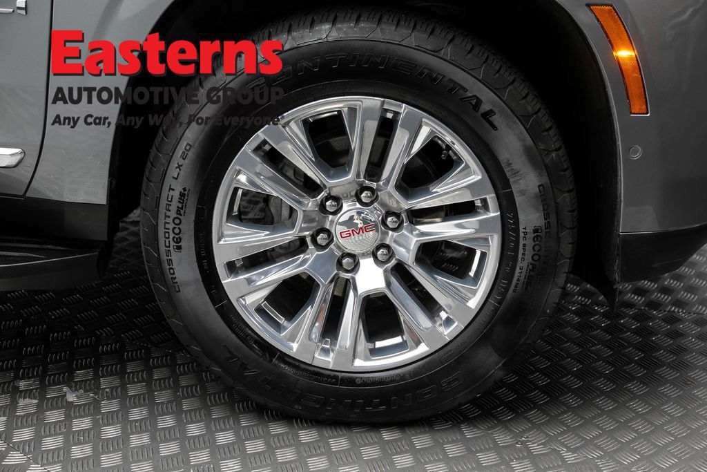 Used 2025 GMC Yukon Denali AWD/4WD image 36