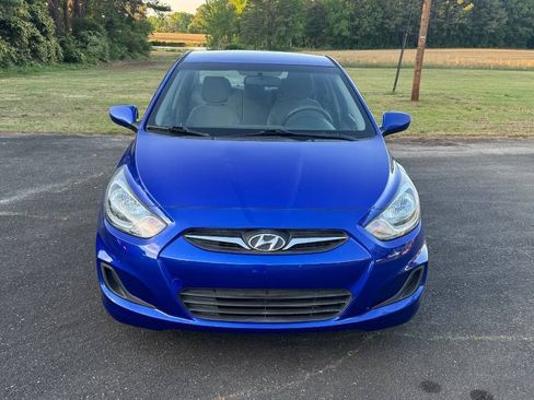 Used 2014 Hyundai Accent GLS FWD image 3