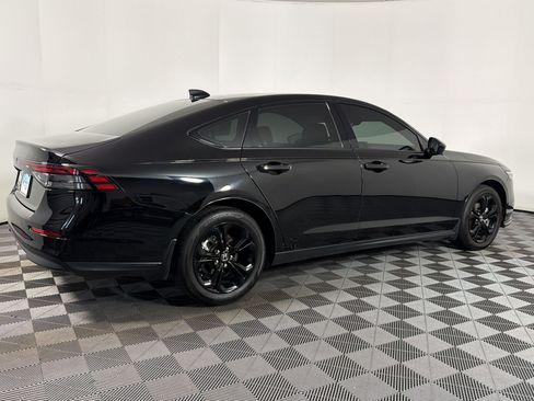 Used 2025 Honda Accord SE image 7