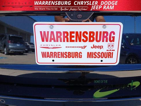 New 2025 Jeep Grand Cherokee L Limited w/ Luxury Tech Group II image 36