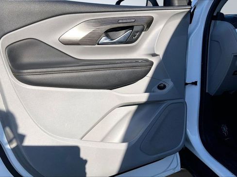 Used 2021 GMC Terrain SLT FWD image 22