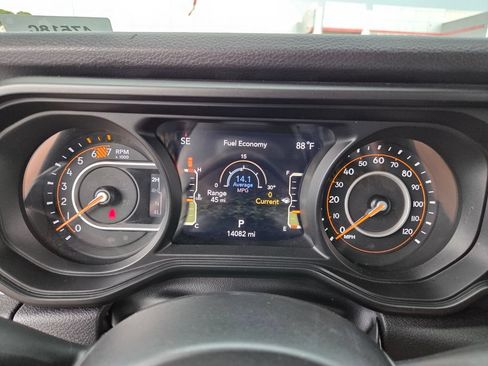 Used 2024 Jeep Wrangler Sport AWD/4WD image 27