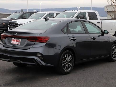 Used 2023 Kia Forte LXS image 7