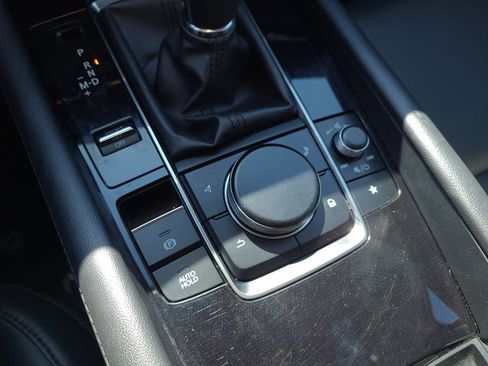 Used 2024 MAZDA MAZDA3 s image 23