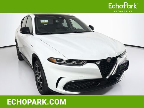 Used 2024 Alfa Romeo Tonale Veloce AWD/4WD image 1