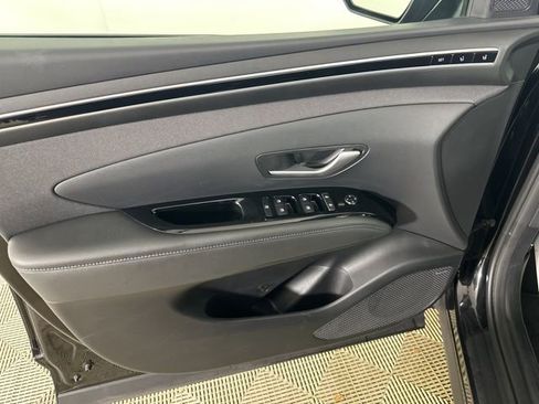 Used 2022 Hyundai Tucson Limited AWD/4WD image 12