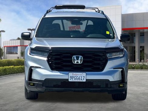 Used 2025 Honda Pilot Sport image 10