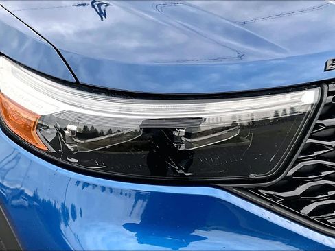 Used 2021 Ford Explorer ST w/ ST Street Pack image 31