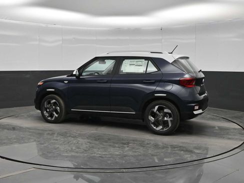 New 2026 Hyundai Venue SEL FWD image 5