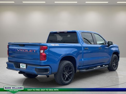 Used 2023 Chevrolet Silverado 1500 Custom w/ LPO, Dark Essentials Package AWD/4WD image 5