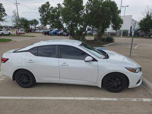 Used 2020 Nissan Sentra SV w/ Electronics Package FWD image 5