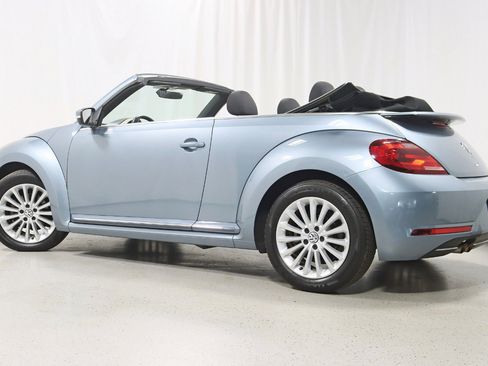 Used 2019 Volkswagen Beetle 2.0T S FWD image 8