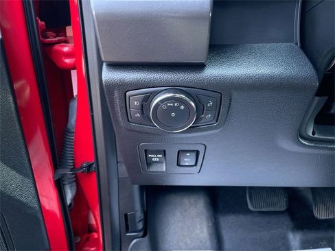 Used 2018 Ford F150 XLT w/ Equipment Group 302A Luxury image 12