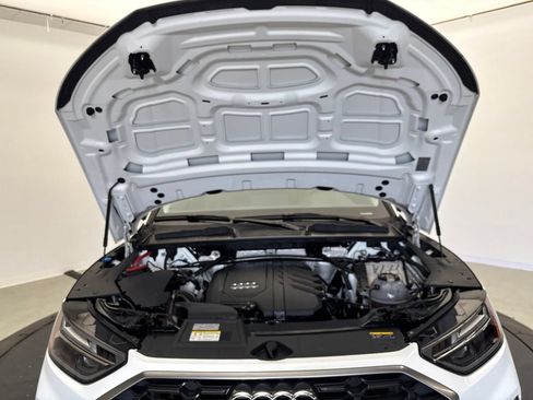 Used 2023 Audi Q5 2.0T Premium w/ Convenience Package AWD/4WD image 14