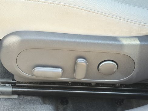 Used 2025 Hyundai Kona SEL AWD/4WD image 17