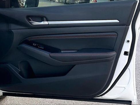 Certified 2023 Nissan Altima 2.5 SR image 21