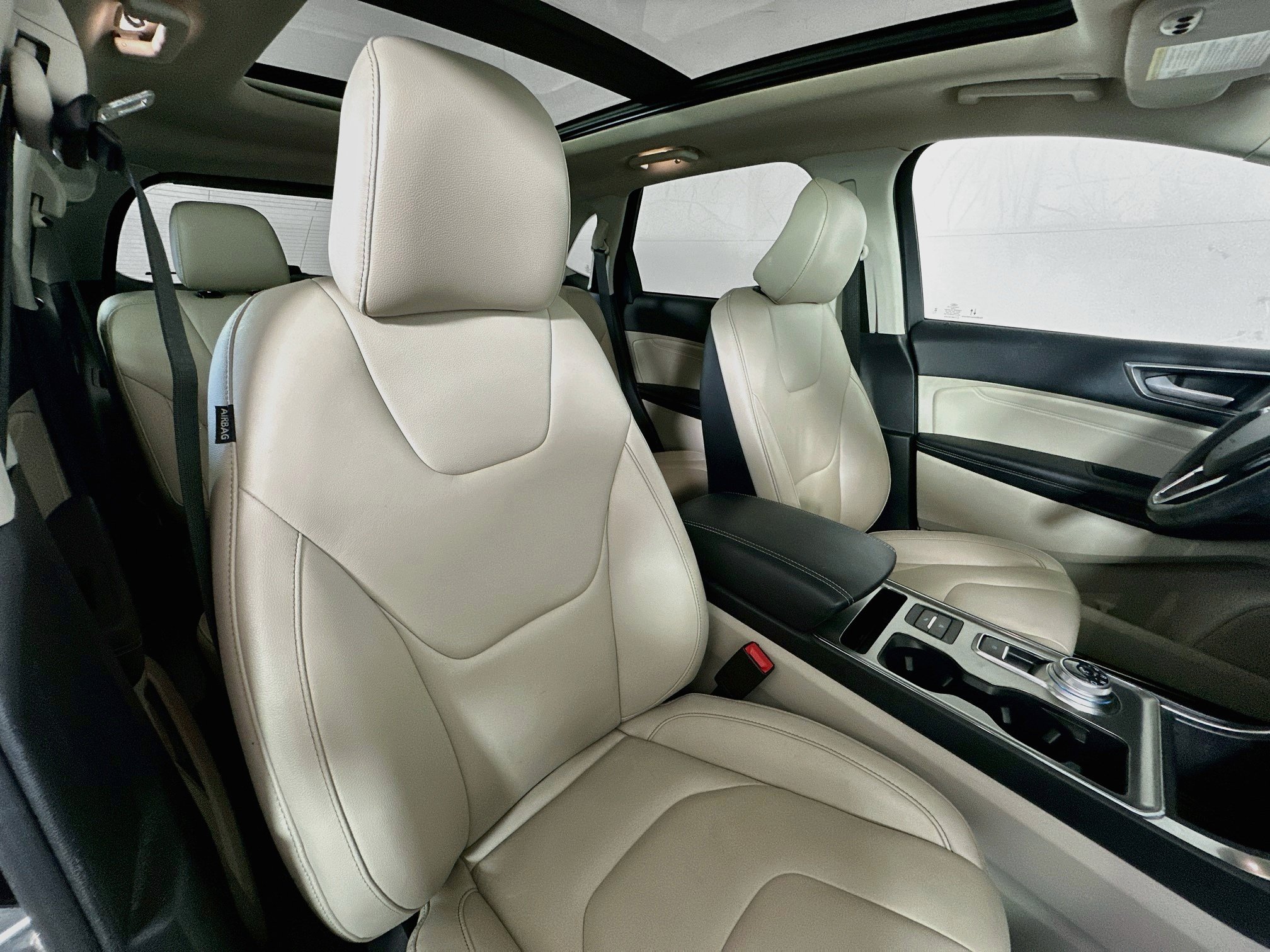 Used 2022 Ford Edge Titanium AWD/4WD image 27