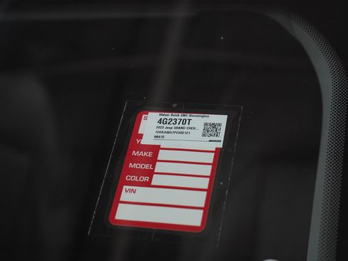 Used 2023 Jeep Grand Cherokee Limited w/ Luxury Tech Group II image 29