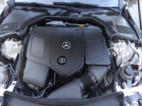 Used 2022 Mercedes-Benz C 300 4MATIC Sedan image 23