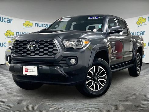 Certified 2023 Toyota Tacoma TRD Sport image 3