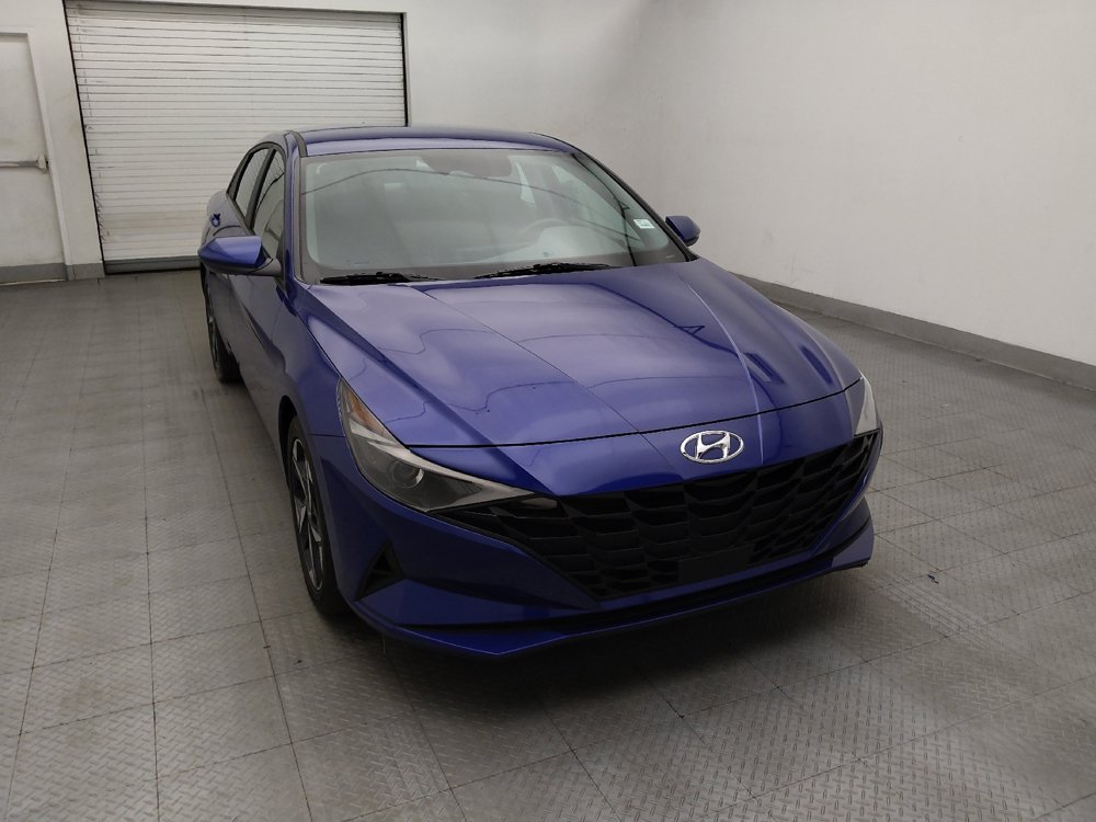Used 2023 Hyundai Elantra SEL w/ Convenience Package FWD image 14