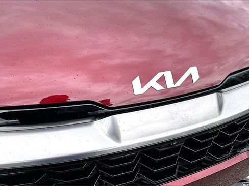 Used 2025 Kia Sportage SX Prestige image 27