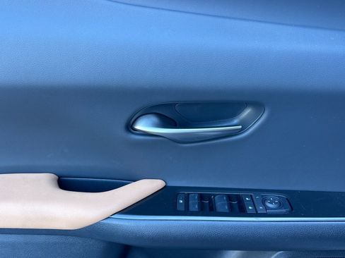 New 2026 Lexus UX 300h AWD image 19