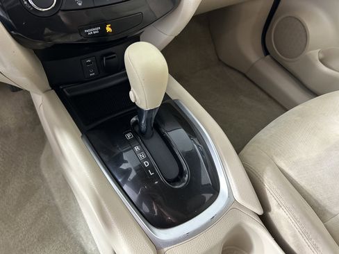 Used 2015 Nissan Rogue S AWD/4WD image 19