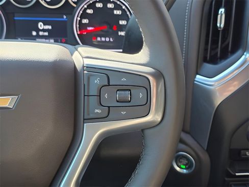 Used 2022 Chevrolet Silverado 2500 LTZ image 24