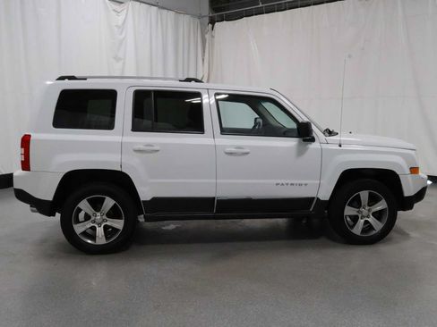 Used 2017 Jeep Patriot High Altitude AWD/4WD image 10