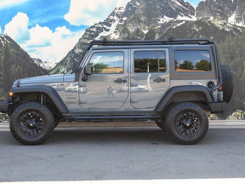 Used 2015 Jeep Wrangler Unlimited Sport w/ Quick Order Package 24S AWD/4WD image 7