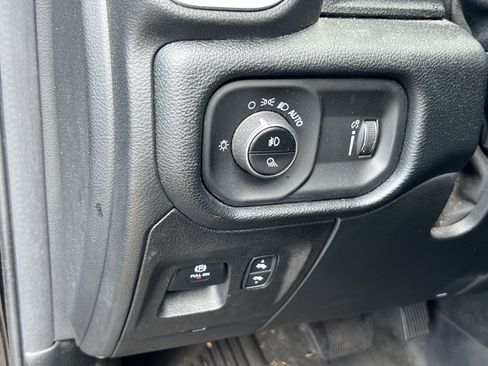 Used 2021 RAM 1500 Big Horn AWD/4WD image 27
