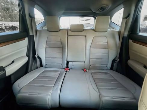 Used 2018 Honda CR-V Touring image 26