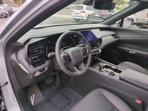 Used 2025 Lexus RX 350 w/ Convenience Package image 14